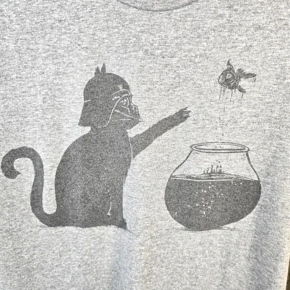 Women's Darth Vader Cat‎ Force Goldfish T-shirt Size Small Very Cute By Headline - Picture 2 of 5